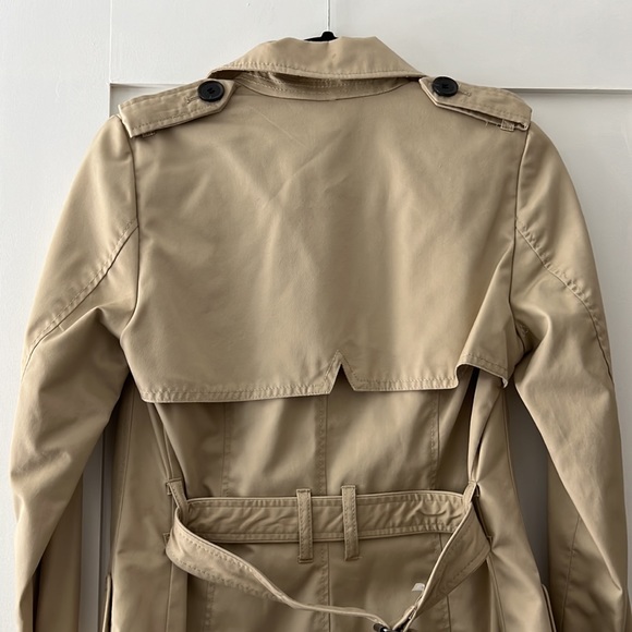 Jacket - Picture 8 of 9